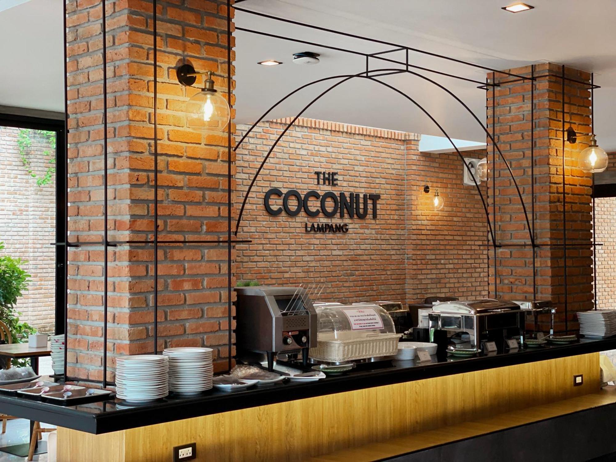 The Coconut Hotel Lampang Exterior foto