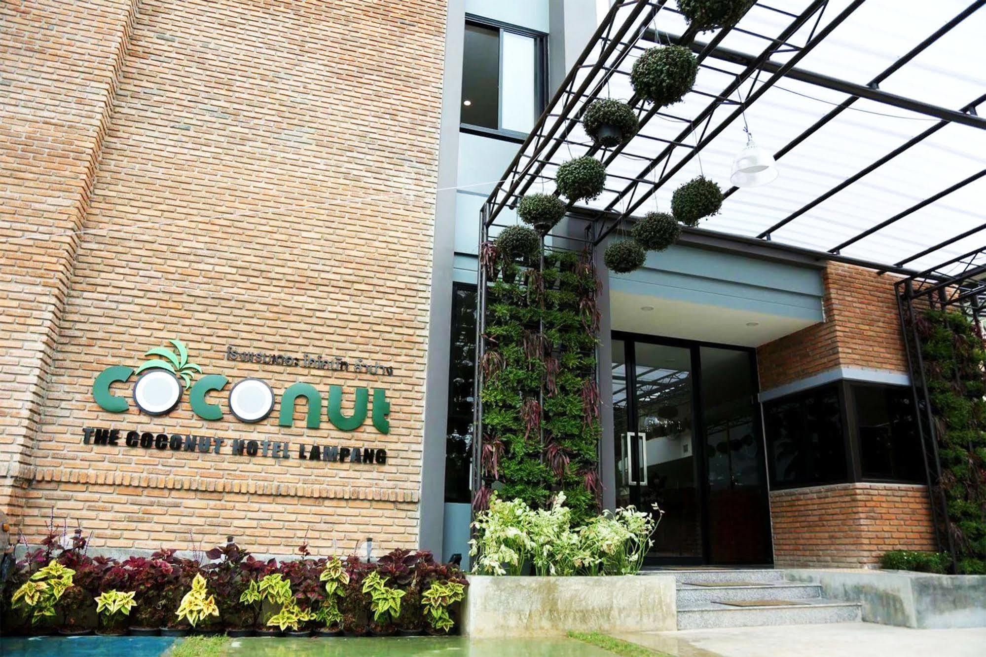 The Coconut Hotel Lampang Exterior foto